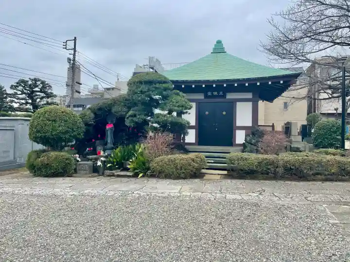 清源寺の{uncategorized: "未分類", other: "その他", undefined: "問題あり", building: "その他建物", grave: "お墓", sacred_gate: "鳥居", guardian: "狛犬", statue: "像", buddha: "仏像", history: "歴史", nature: "自然", garden: "庭園", animal: "動物", pagoda: "塔", temizu: "手水舎", mountain_gate: "山門・神門", sanctuary: "本殿・本堂", subordinate: "末社・摂社", art: "芸術", scenery: "景色", jizo: "地蔵", ema: "絵馬", goshuin: "御朱印", omikuji: "おみくじ", items: "授与品その他", amulet: "お守り", goshuincho: "御朱印帳", eats: "食事", festival: "お祭り", votive_dance: "神楽", shichigosan: "七五三参", wedding: "結婚式", experience: "体験その他", initially: "初詣", around: "周辺", anti_infection: "感染症対策"}