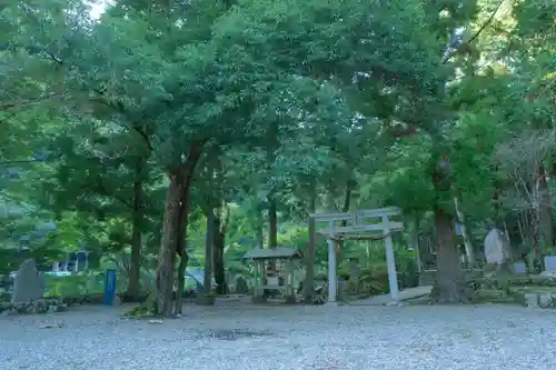 闘鶏神社の周辺