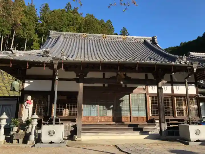 禅竜寺の本殿・本堂