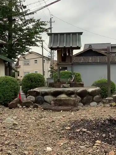 不明の社の本殿・本堂