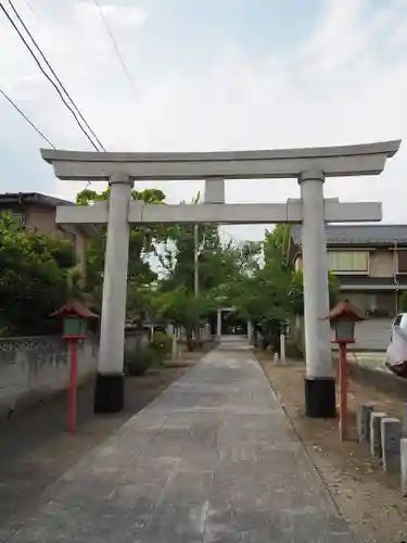 半田稲荷神社の鳥居