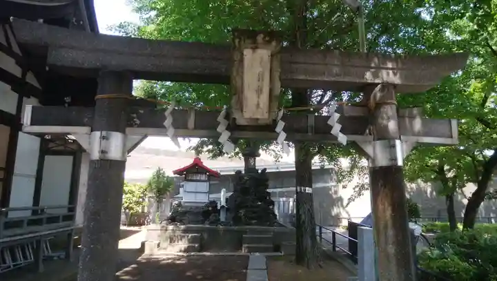 宮城氷川神社の鳥居