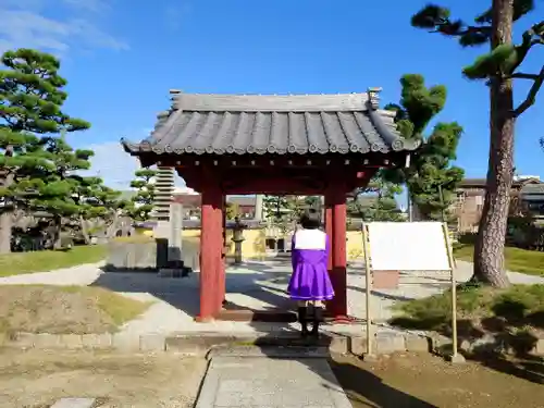 松應寺の山門