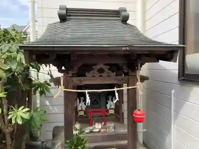 稲荷神社の{uncategorized: "未分類", other: "その他", undefined: "問題あり", building: "その他建物", grave: "お墓", sacred_gate: "鳥居", guardian: "狛犬", statue: "像", buddha: "仏像", history: "歴史", nature: "自然", garden: "庭園", animal: "動物", pagoda: "塔", temizu: "手水舎", mountain_gate: "山門・神門", sanctuary: "本殿・本堂", subordinate: "末社・摂社", art: "芸術", scenery: "景色", jizo: "地蔵", ema: "絵馬", goshuin: "御朱印", omikuji: "おみくじ", items: "授与品その他", amulet: "お守り", goshuincho: "御朱印帳", eats: "食事", festival: "お祭り", votive_dance: "神楽", shichigosan: "七五三参", wedding: "結婚式", experience: "体験その他", initially: "初詣", around: "周辺", anti_infection: "感染症対策"}