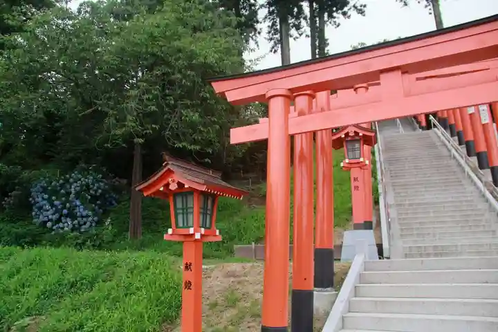 高屋敷稲荷神社の鳥居