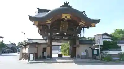 照蓮寺の山門・神門