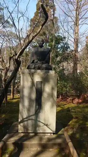 龍潭寺の像