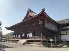 西教寺の本殿