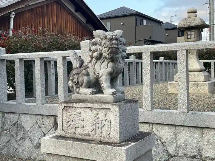 天王神社の{uncategorized: "未分類", other: "その他", undefined: "問題あり", building: "その他建物", grave: "お墓", sacred_gate: "鳥居", guardian: "狛犬", statue: "像", buddha: "仏像", history: "歴史", nature: "自然", garden: "庭園", animal: "動物", pagoda: "塔", temizu: "手水舎", mountain_gate: "山門・神門", sanctuary: "本殿・本堂", subordinate: "末社・摂社", art: "芸術", scenery: "景色", jizo: "地蔵", ema: "絵馬", goshuin: "御朱印", omikuji: "おみくじ", items: "授与品その他", amulet: "お守り", goshuincho: "御朱印帳", eats: "食事", festival: "お祭り", votive_dance: "神楽", shichigosan: "七五三参", wedding: "結婚式", experience: "体験その他", initially: "初詣", around: "周辺", anti_infection: "感染症対策"}