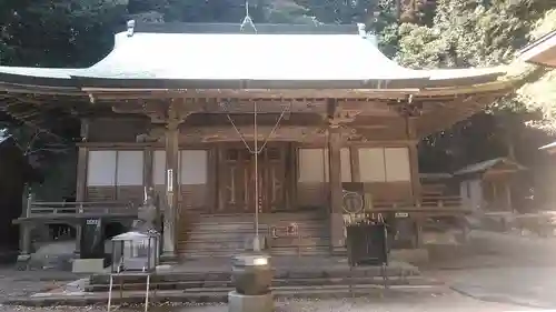 霊山寺の本殿・本堂