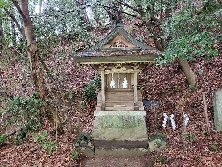 穴師坐兵主神社の末社・摂社