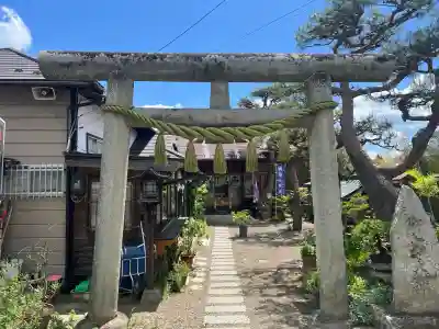 御嶽山神社の{uncategorized: "未分類", other: "その他", undefined: "問題あり", building: "その他建物", grave: "お墓", sacred_gate: "鳥居", guardian: "狛犬", statue: "像", buddha: "仏像", history: "歴史", nature: "自然", garden: "庭園", animal: "動物", pagoda: "塔", temizu: "手水舎", mountain_gate: "山門・神門", sanctuary: "本殿・本堂", subordinate: "末社・摂社", art: "芸術", scenery: "景色", jizo: "地蔵", ema: "絵馬", goshuin: "御朱印", omikuji: "おみくじ", items: "授与品その他", amulet: "お守り", goshuincho: "御朱印帳", eats: "食事", festival: "お祭り", votive_dance: "神楽", shichigosan: "七五三参", wedding: "結婚式", experience: "体験その他", initially: "初詣", around: "周辺", anti_infection: "感染症対策"}