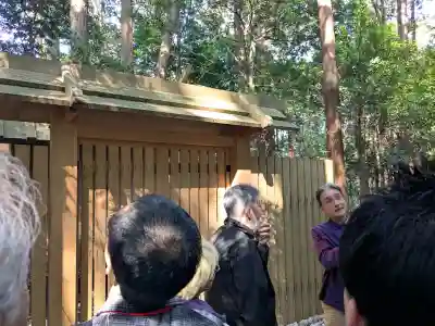 蚊野神社(皇大神宮摂社)・蚊野御前神社(皇大神宮摂社)の{uncategorized: "未分類", other: "その他", undefined: "問題あり", building: "その他建物", grave: "お墓", sacred_gate: "鳥居", guardian: "狛犬", statue: "像", buddha: "仏像", history: "歴史", nature: "自然", garden: "庭園", animal: "動物", pagoda: "塔", temizu: "手水舎", mountain_gate: "山門・神門", sanctuary: "本殿・本堂", subordinate: "末社・摂社", art: "芸術", scenery: "景色", jizo: "地蔵", ema: "絵馬", goshuin: "御朱印", omikuji: "おみくじ", items: "授与品その他", amulet: "お守り", goshuincho: "御朱印帳", eats: "食事", festival: "お祭り", votive_dance: "神楽", shichigosan: "七五三参", wedding: "結婚式", experience: "体験その他", initially: "初詣", around: "周辺", anti_infection: "感染症対策"}