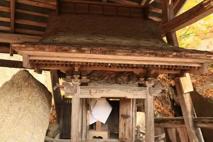 三輪神社の末社・摂社