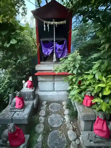 豊川稲荷の{uncategorized: "未分類", other: "その他", undefined: "問題あり", building: "その他建物", grave: "お墓", sacred_gate: "鳥居", guardian: "狛犬", statue: "像", buddha: "仏像", history: "歴史", nature: "自然", garden: "庭園", animal: "動物", pagoda: "塔", temizu: "手水舎", mountain_gate: "山門・神門", sanctuary: "本殿・本堂", subordinate: "末社・摂社", art: "芸術", scenery: "景色", jizo: "地蔵", ema: "絵馬", goshuin: "御朱印", omikuji: "おみくじ", items: "授与品その他", amulet: "お守り", goshuincho: "御朱印帳", eats: "食事", festival: "お祭り", votive_dance: "神楽", shichigosan: "七五三参", wedding: "結婚式", experience: "体験その他", initially: "初詣", around: "周辺", anti_infection: "感染症対策"}