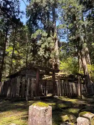 高野山金剛峯寺奥の院(和歌山県)