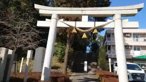 中氷川神社の鳥居