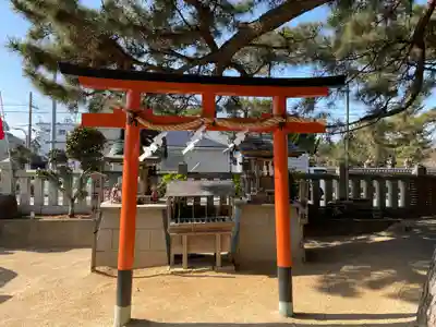 岩屋神社の末社・摂社