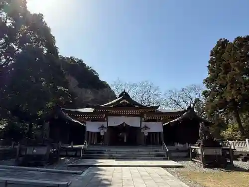 岐阜護國神社の{uncategorized: "未分類", other: "その他", undefined: "問題あり", building: "その他建物", grave: "お墓", sacred_gate: "鳥居", guardian: "狛犬", statue: "像", buddha: "仏像", history: "歴史", nature: "自然", garden: "庭園", animal: "動物", pagoda: "塔", temizu: "手水舎", mountain_gate: "山門・神門", sanctuary: "本殿・本堂", subordinate: "末社・摂社", art: "芸術", scenery: "景色", jizo: "地蔵", ema: "絵馬", goshuin: "御朱印", omikuji: "おみくじ", items: "授与品その他", amulet: "お守り", goshuincho: "御朱印帳", eats: "食事", festival: "お祭り", votive_dance: "神楽", shichigosan: "七五三参", wedding: "結婚式", experience: "体験その他", initially: "初詣", around: "周辺", anti_infection: "感染症対策"}