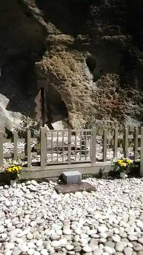 花窟神社の本殿・本堂