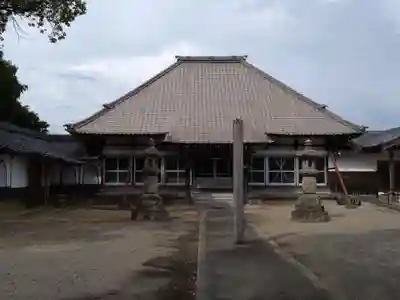 桂岩寺の本殿・本堂