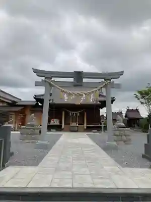 栗橋八坂神社の鳥居