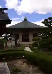 西光寺の本殿