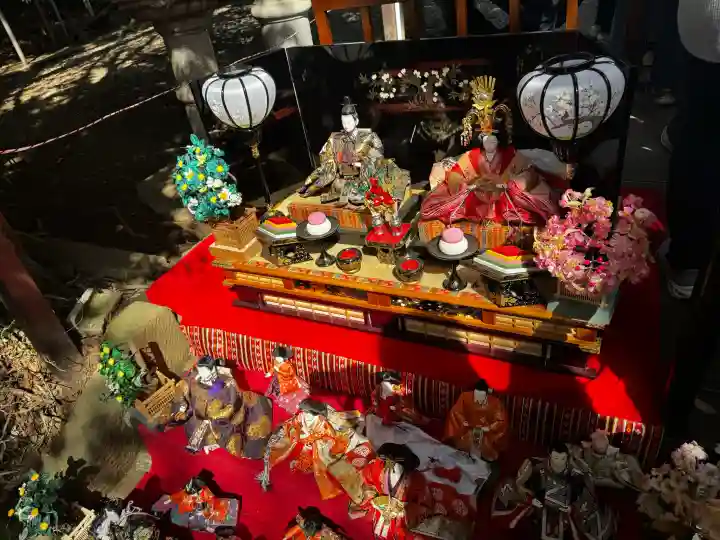 座間神社の{uncategorized: "未分類", other: "その他", undefined: "問題あり", building: "その他建物", grave: "お墓", sacred_gate: "鳥居", guardian: "狛犬", statue: "像", buddha: "仏像", history: "歴史", nature: "自然", garden: "庭園", animal: "動物", pagoda: "塔", temizu: "手水舎", mountain_gate: "山門・神門", sanctuary: "本殿・本堂", subordinate: "末社・摂社", art: "芸術", scenery: "景色", jizo: "地蔵", ema: "絵馬", goshuin: "御朱印", omikuji: "おみくじ", items: "授与品その他", amulet: "お守り", goshuincho: "御朱印帳", eats: "食事", festival: "お祭り", votive_dance: "神楽", shichigosan: "七五三参", wedding: "結婚式", experience: "体験その他", initially: "初詣", around: "周辺", anti_infection: "感染症対策"}