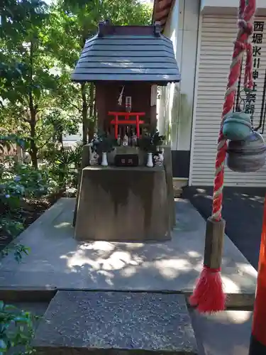 西堀 氷川神社の末社