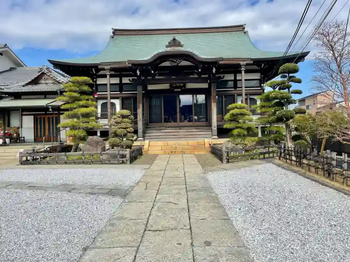 浄瀧寺の{uncategorized: "未分類", other: "その他", undefined: "問題あり", building: "その他建物", grave: "お墓", sacred_gate: "鳥居", guardian: "狛犬", statue: "像", buddha: "仏像", history: "歴史", nature: "自然", garden: "庭園", animal: "動物", pagoda: "塔", temizu: "手水舎", mountain_gate: "山門・神門", sanctuary: "本殿・本堂", subordinate: "末社・摂社", art: "芸術", scenery: "景色", jizo: "地蔵", ema: "絵馬", goshuin: "御朱印", omikuji: "おみくじ", items: "授与品その他", amulet: "お守り", goshuincho: "御朱印帳", eats: "食事", festival: "お祭り", votive_dance: "神楽", shichigosan: "七五三参", wedding: "結婚式", experience: "体験その他", initially: "初詣", around: "周辺", anti_infection: "感染症対策"}