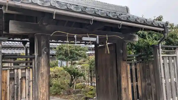 花養寺の{uncategorized: "未分類", other: "その他", undefined: "問題あり", building: "その他建物", grave: "お墓", sacred_gate: "鳥居", guardian: "狛犬", statue: "像", buddha: "仏像", history: "歴史", nature: "自然", garden: "庭園", animal: "動物", pagoda: "塔", temizu: "手水舎", mountain_gate: "山門・神門", sanctuary: "本殿・本堂", subordinate: "末社・摂社", art: "芸術", scenery: "景色", jizo: "地蔵", ema: "絵馬", goshuin: "御朱印", omikuji: "おみくじ", items: "授与品その他", amulet: "お守り", goshuincho: "御朱印帳", eats: "食事", festival: "お祭り", votive_dance: "神楽", shichigosan: "七五三参", wedding: "結婚式", experience: "体験その他", initially: "初詣", around: "周辺", anti_infection: "感染症対策"}