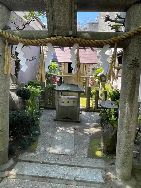 守居神社の末社・摂社