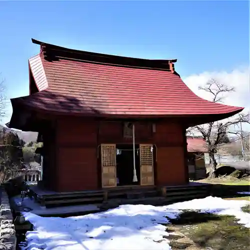 瀧野神社の本殿・本堂