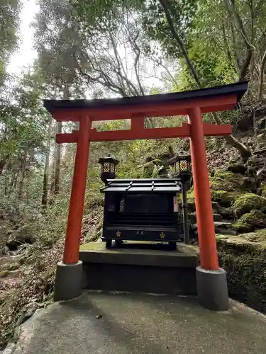 霊山寺の{uncategorized: "未分類", other: "その他", undefined: "問題あり", building: "その他建物", grave: "お墓", sacred_gate: "鳥居", guardian: "狛犬", statue: "像", buddha: "仏像", history: "歴史", nature: "自然", garden: "庭園", animal: "動物", pagoda: "塔", temizu: "手水舎", mountain_gate: "山門・神門", sanctuary: "本殿・本堂", subordinate: "末社・摂社", art: "芸術", scenery: "景色", jizo: "地蔵", ema: "絵馬", goshuin: "御朱印", omikuji: "おみくじ", items: "授与品その他", amulet: "お守り", goshuincho: "御朱印帳", eats: "食事", festival: "お祭り", votive_dance: "神楽", shichigosan: "七五三参", wedding: "結婚式", experience: "体験その他", initially: "初詣", around: "周辺", anti_infection: "感染症対策"}