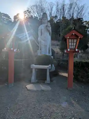 霧島東神社の{uncategorized: "未分類", other: "その他", undefined: "問題あり", building: "その他建物", grave: "お墓", sacred_gate: "鳥居", guardian: "狛犬", statue: "像", buddha: "仏像", history: "歴史", nature: "自然", garden: "庭園", animal: "動物", pagoda: "塔", temizu: "手水舎", mountain_gate: "山門・神門", sanctuary: "本殿・本堂", subordinate: "末社・摂社", art: "芸術", scenery: "景色", jizo: "地蔵", ema: "絵馬", goshuin: "御朱印", omikuji: "おみくじ", items: "授与品その他", amulet: "お守り", goshuincho: "御朱印帳", eats: "食事", festival: "お祭り", votive_dance: "神楽", shichigosan: "七五三参", wedding: "結婚式", experience: "体験その他", initially: "初詣", around: "周辺", anti_infection: "感染症対策"}