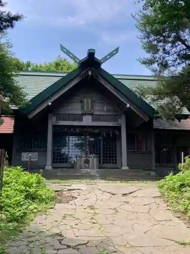 鷲別神社の{uncategorized: "未分類", other: "その他", undefined: "問題あり", building: "その他建物", grave: "お墓", sacred_gate: "鳥居", guardian: "狛犬", statue: "像", buddha: "仏像", history: "歴史", nature: "自然", garden: "庭園", animal: "動物", pagoda: "塔", temizu: "手水舎", mountain_gate: "山門・神門", sanctuary: "本殿・本堂", subordinate: "末社・摂社", art: "芸術", scenery: "景色", jizo: "地蔵", ema: "絵馬", goshuin: "御朱印", omikuji: "おみくじ", items: "授与品その他", amulet: "お守り", goshuincho: "御朱印帳", eats: "食事", festival: "お祭り", votive_dance: "神楽", shichigosan: "七五三参", wedding: "結婚式", experience: "体験その他", initially: "初詣", around: "周辺", anti_infection: "感染症対策"}