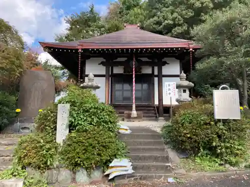 雲性寺の本殿・本堂