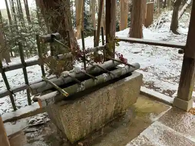 長尾天満宮の{uncategorized: "未分類", other: "その他", undefined: "問題あり", building: "その他建物", grave: "お墓", sacred_gate: "鳥居", guardian: "狛犬", statue: "像", buddha: "仏像", history: "歴史", nature: "自然", garden: "庭園", animal: "動物", pagoda: "塔", temizu: "手水舎", mountain_gate: "山門・神門", sanctuary: "本殿・本堂", subordinate: "末社・摂社", art: "芸術", scenery: "景色", jizo: "地蔵", ema: "絵馬", goshuin: "御朱印", omikuji: "おみくじ", items: "授与品その他", amulet: "お守り", goshuincho: "御朱印帳", eats: "食事", festival: "お祭り", votive_dance: "神楽", shichigosan: "七五三参", wedding: "結婚式", experience: "体験その他", initially: "初詣", around: "周辺", anti_infection: "感染症対策"}