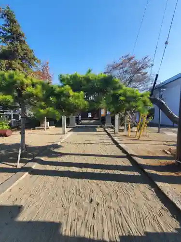 神武天皇遥拝殿の建物その他