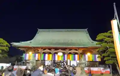 護国寺の本殿・本堂