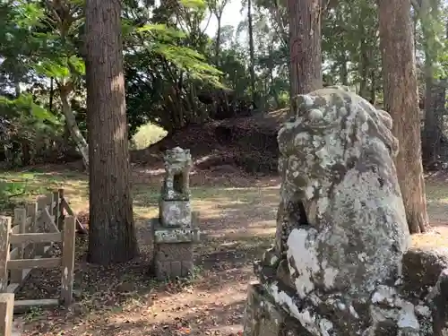 熊野神社の狛犬