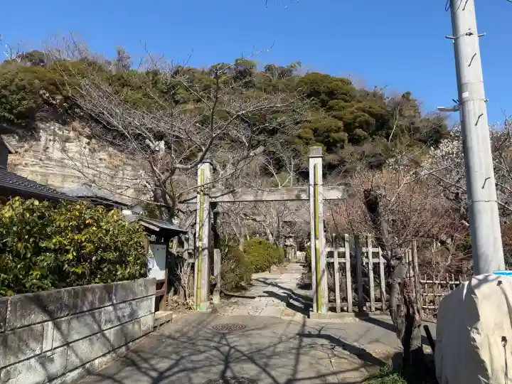 明王院の{uncategorized: "未分類", other: "その他", undefined: "問題あり", building: "その他建物", grave: "お墓", sacred_gate: "鳥居", guardian: "狛犬", statue: "像", buddha: "仏像", history: "歴史", nature: "自然", garden: "庭園", animal: "動物", pagoda: "塔", temizu: "手水舎", mountain_gate: "山門・神門", sanctuary: "本殿・本堂", subordinate: "末社・摂社", art: "芸術", scenery: "景色", jizo: "地蔵", ema: "絵馬", goshuin: "御朱印", omikuji: "おみくじ", items: "授与品その他", amulet: "お守り", goshuincho: "御朱印帳", eats: "食事", festival: "お祭り", votive_dance: "神楽", shichigosan: "七五三参", wedding: "結婚式", experience: "体験その他", initially: "初詣", around: "周辺", anti_infection: "感染症対策"}