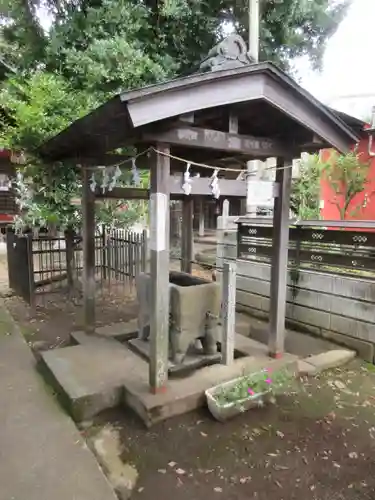 比比多神社（子易明神）の手水舎