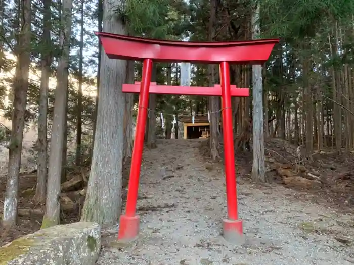 雛鶴神社の鳥居