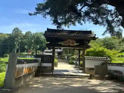 高月院の山門・神門