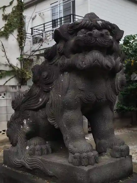 白山神社の狛犬