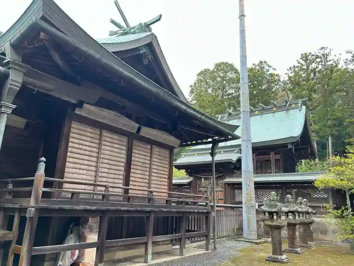 安仁神社の{uncategorized: "未分類", other: "その他", undefined: "問題あり", building: "その他建物", grave: "お墓", sacred_gate: "鳥居", guardian: "狛犬", statue: "像", buddha: "仏像", history: "歴史", nature: "自然", garden: "庭園", animal: "動物", pagoda: "塔", temizu: "手水舎", mountain_gate: "山門・神門", sanctuary: "本殿・本堂", subordinate: "末社・摂社", art: "芸術", scenery: "景色", jizo: "地蔵", ema: "絵馬", goshuin: "御朱印", omikuji: "おみくじ", items: "授与品その他", amulet: "お守り", goshuincho: "御朱印帳", eats: "食事", festival: "お祭り", votive_dance: "神楽", shichigosan: "七五三参", wedding: "結婚式", experience: "体験その他", initially: "初詣", around: "周辺", anti_infection: "感染症対策"}