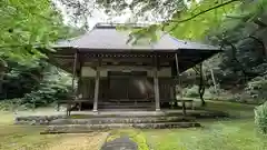 名超寺の本殿