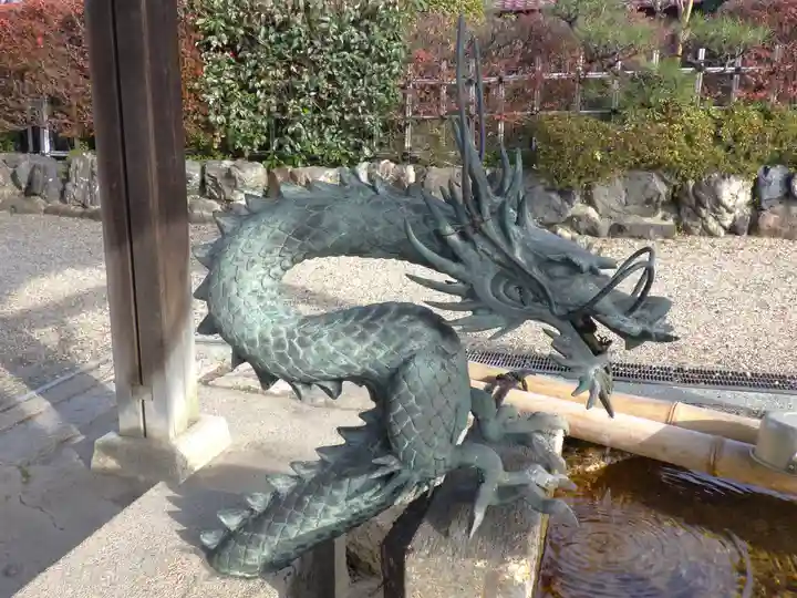 白山神社(小幡)の手水舎