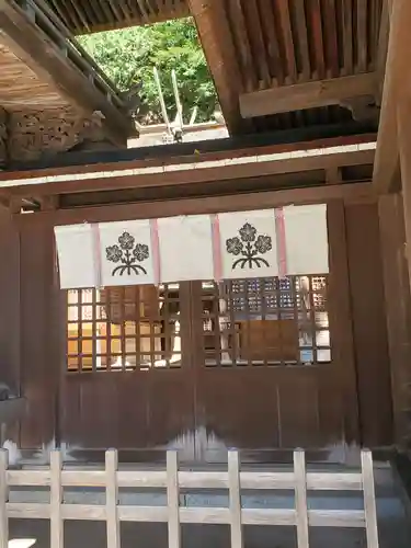 諏訪大社下社秋宮の本殿・本堂